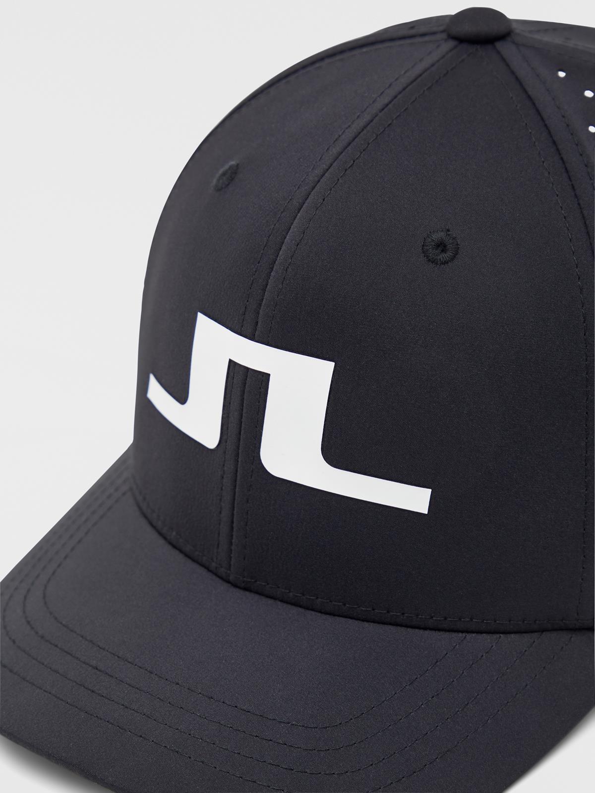 J lindeberg cap clearance