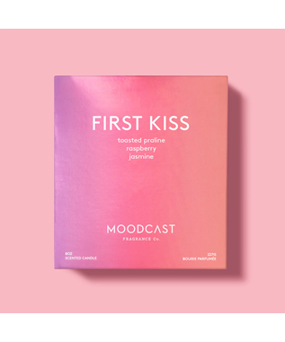 FIRST KISS CANDLE