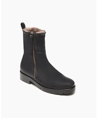 SHEARLING LINED BOOT