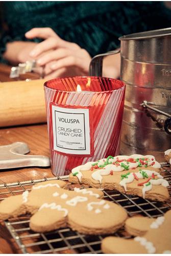 Crushed Candy Cane 6.5oz Classic Candle Crushed Candy Cane