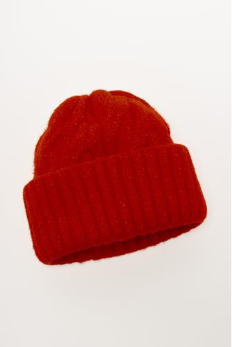 Coast Line Beanie BRIGHT RED