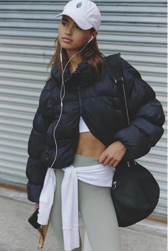 In A Bubble Puffer Jacket BLACK