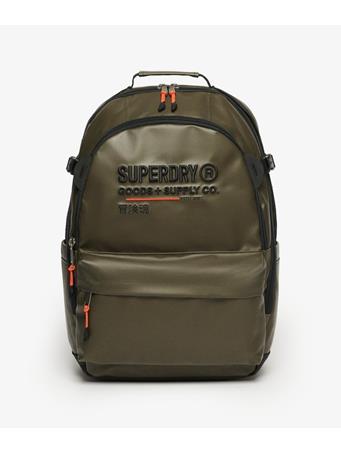 SUPERDRY - Tarp Utility Backpack 1KM SURPLUS OLIVE