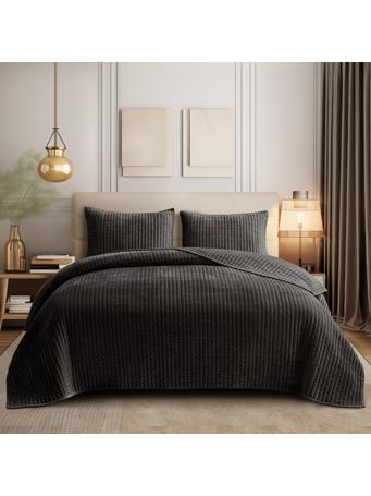 MARINER HOME - ARIA 3 Piece Velvet Quilt Set ESPRESSO