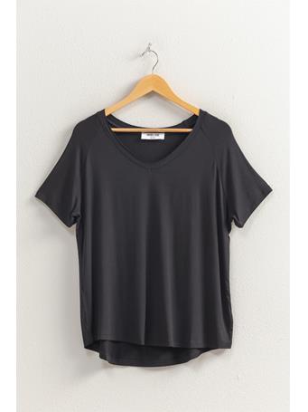 DOUBLE ZERO - Oversized V-Neck Relaxed Tee BLACK