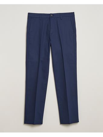 LEVI STRAUSS - Signature Iron Free Khakis, Straight Fit with Stain Defender NAVY