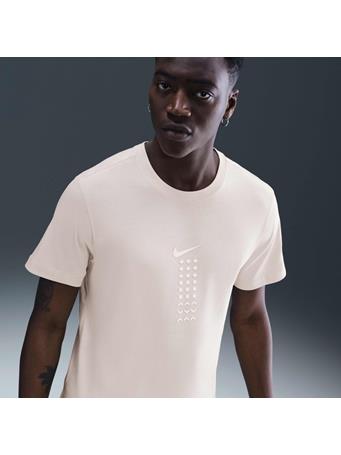NIKE - Sportswear Ava Rover Men's T-Shirt Light Bone