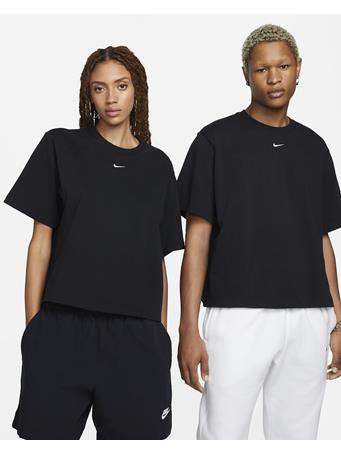 NIKE - Sportswear Essential Women's Boxy T-Shirt BLACK