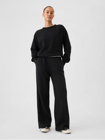 GAP - VintageSoft Raglan Sweatshirt BLACK LOGO