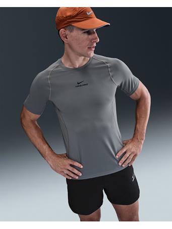 NIKE - Pro Training Men's Dri-FIT Short-Sleeve Top SMOKE GREY/(BLACK)