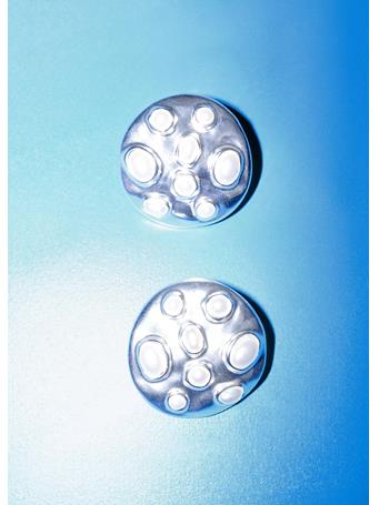 MANGO - Round Crystal Appliqué Earrings LT PASTEL GREY