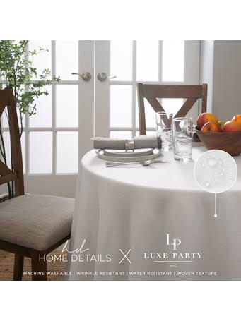 KENNEDY INTERNATIONAL - Capri Round Waterproof Tablecloth WHITE