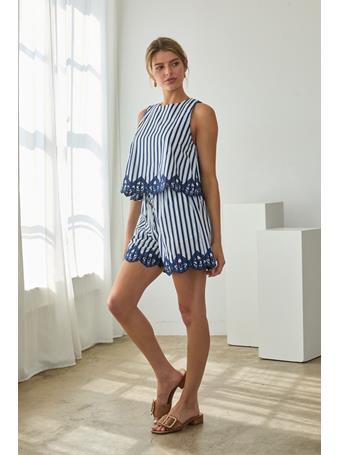 SKIES ARE BLUE - Sleeveless Striped Top with Embroidered Hem NAVY WHITE