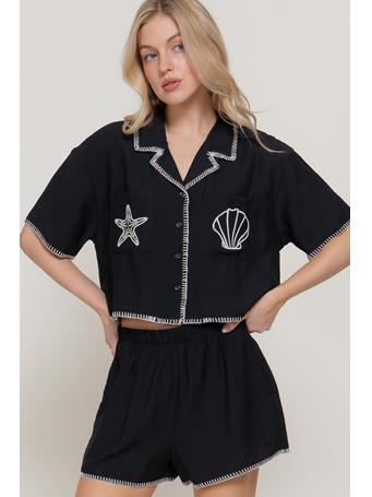 ACTIVE BASIC - Short Sleeve Embroidered Boxy Shirt BLACK