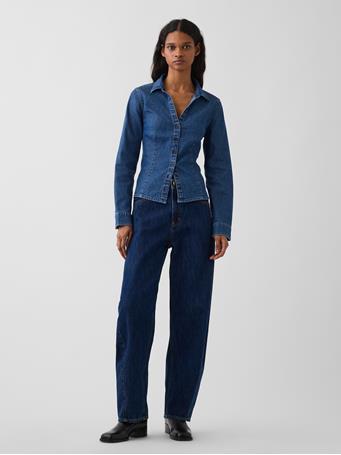 GAP - Denim Fitted Shirt MEDIUM WASH