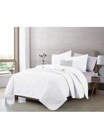 GREAT BAY - Valencia Solid Scallop Shell Quilt Set WHITE
