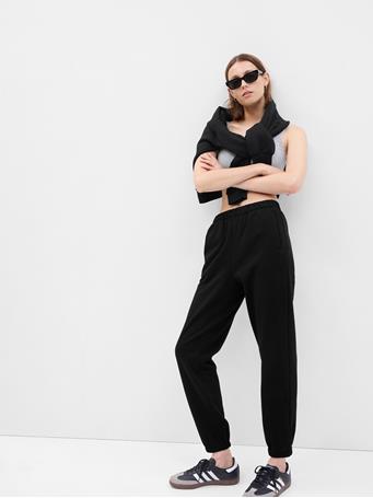 GAP - High Rise Boyfriend Joggers TRUE BLACK V2