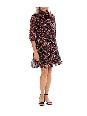 LONDON TIMES - 3/4 Sleeve Side Tied Mock Neck Tiered Skirt Dress WINE/PINK