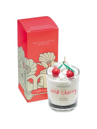 BOMB COSMETICS - Piped Candle Wild Cherry NO COLOUR