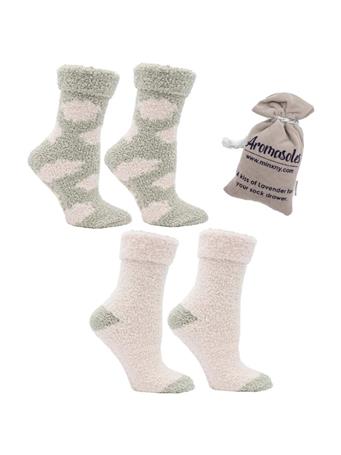 MINXNY - 2 Pairs - Non-Skid Fuzzy Lavender Infused Cloud Slipper Socks with Lavender Sachet PINK