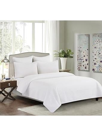 C & F ENTERPRISES - Kya White Full Queen Quilt Set WHITE