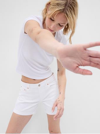 GAP - 5" Mid Rise Girlfriend Shorts OPTIC WHITE 3