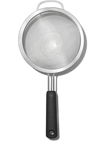 OXO - Good Grips 20.3 cm Strainer NOVELTY