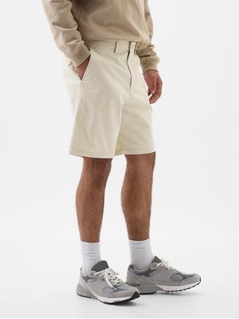 GAP - 9" Essential Khaki Shorts CHINO