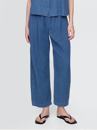 GAP - Crinkle Gauze Denim Easy Barrel Pants MEDIUM WASH