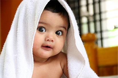 Making Bath Time for Babies Fun and Safe