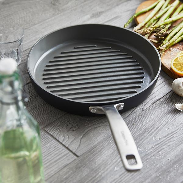 CHATHAM GP 11 IN ROUND GRILL PAN GREY | Gibbons