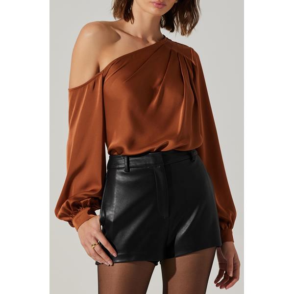 Nieves Top