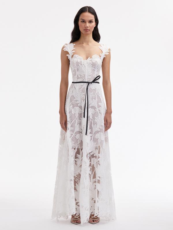 Shop Oscar De La Renta Marbled Carnation Guipure Sleeveless Gown In White