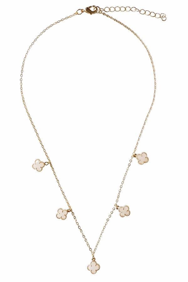16 In Neck Gold Chain With Clover