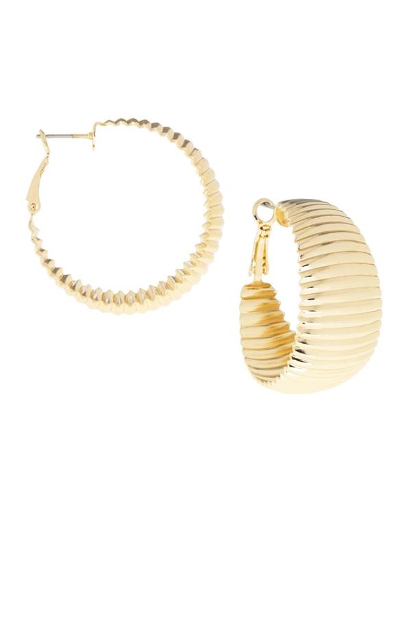 Ribbed Hoop Earring - Gold