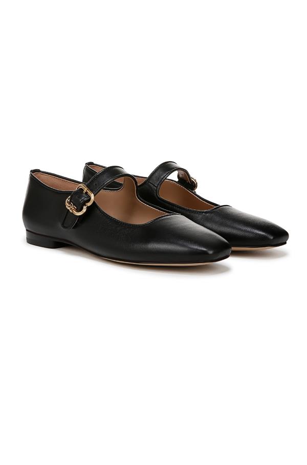 Michaela Mary Jane Flat
