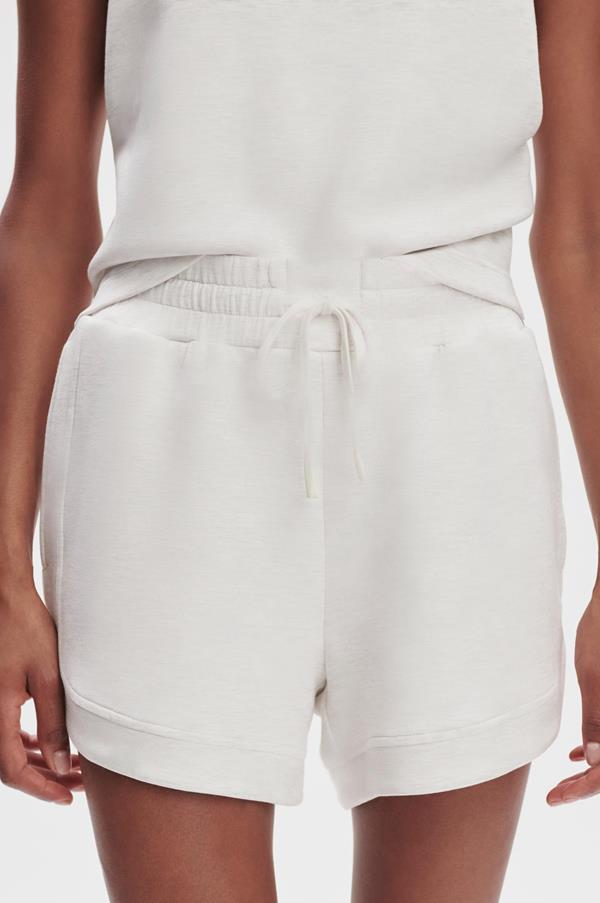 Ollie High Rise Short 3.5