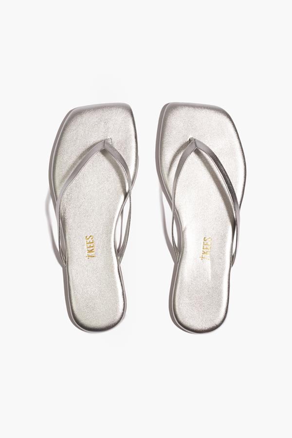 Square Toe Lily