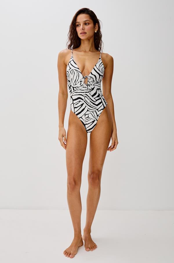 Playa Blanca Piper One Piece