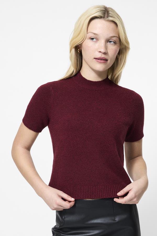 Vhari Mock Neck Short Sleeve Top