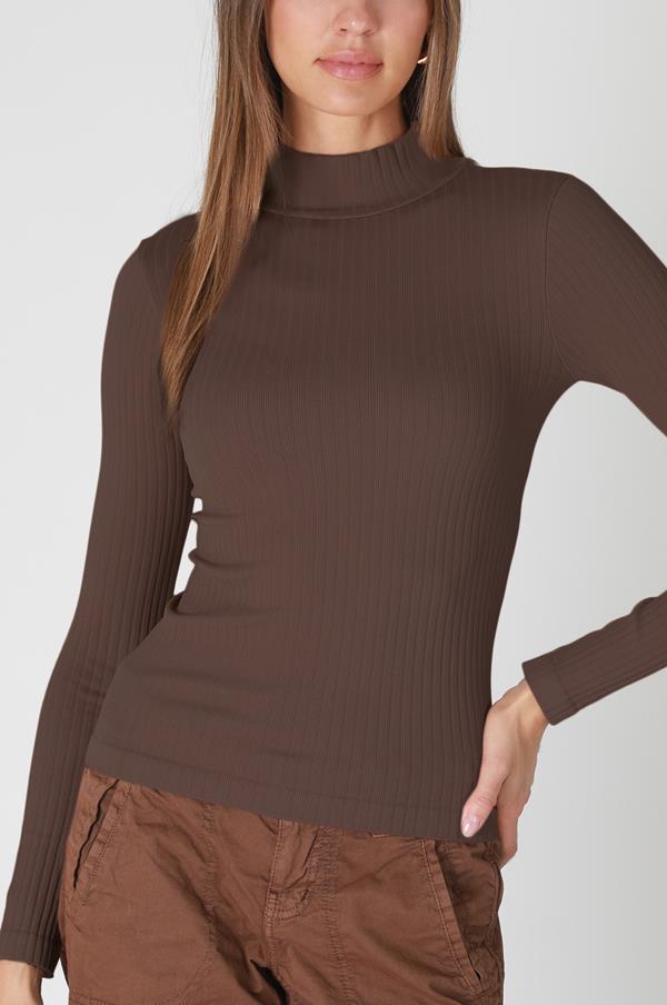 Long Sleeve Mock Neck