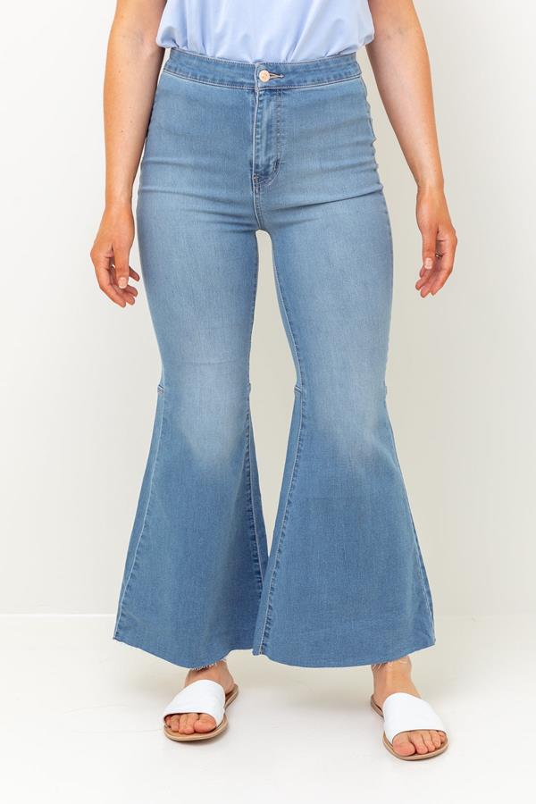 YOUTHQUAKE CROP FLARE DENIM | South Moon Under